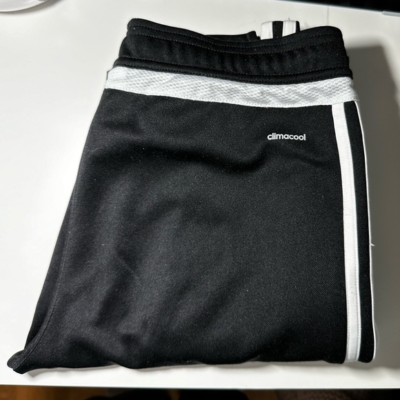 Adidas pants - Picture 5 of 8